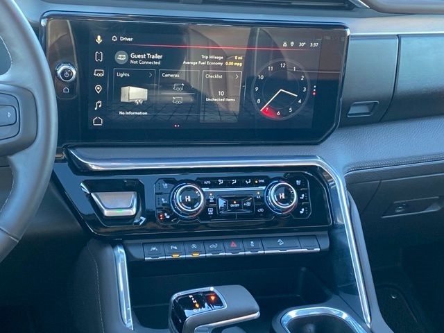 GMC Sierra 1500 Denali Crew Cab Short Box 4WD 2025