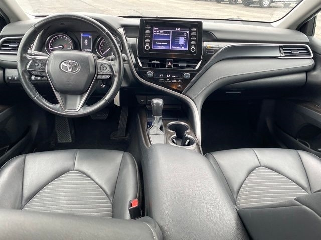 Toyota Camry SE 2023