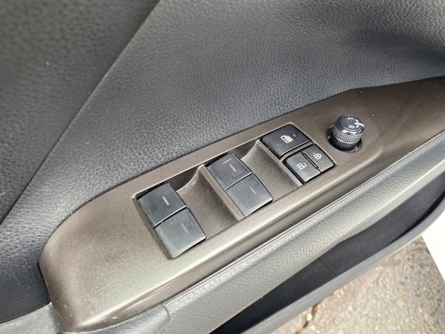 Toyota Camry SE 2023