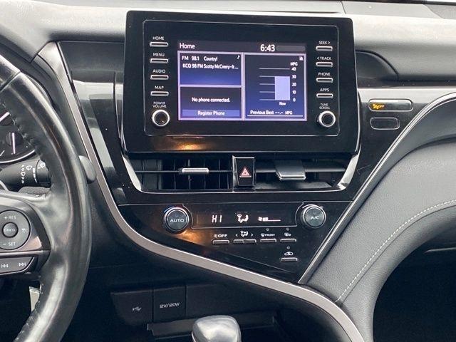 Toyota Camry SE 2023