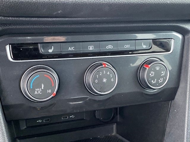 Volkswagen Tiguan S 2024