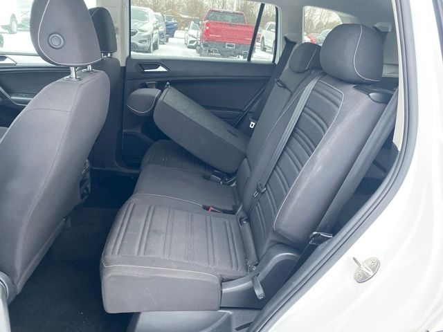 Volkswagen Tiguan S 2024