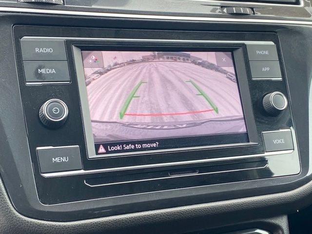 Volkswagen Tiguan S 2024