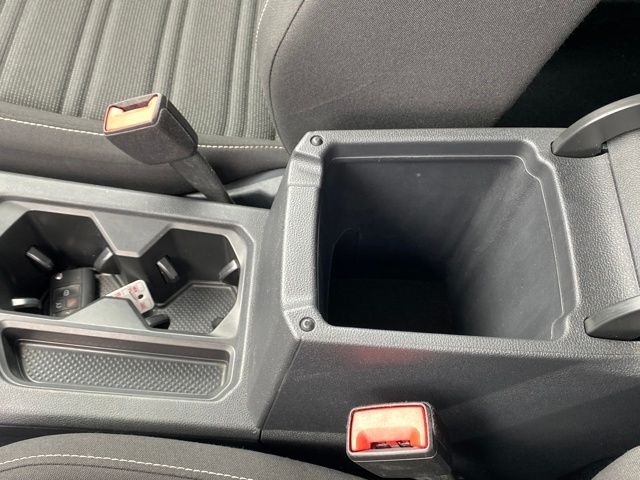 Volkswagen Tiguan S 2024