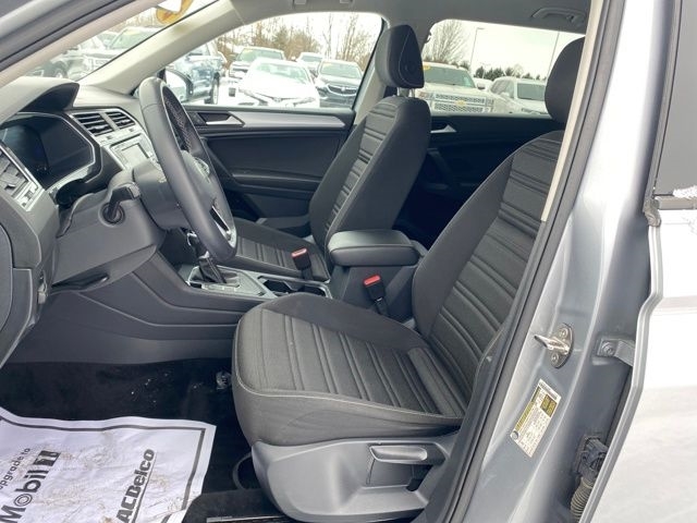 Volkswagen Tiguan S 2024