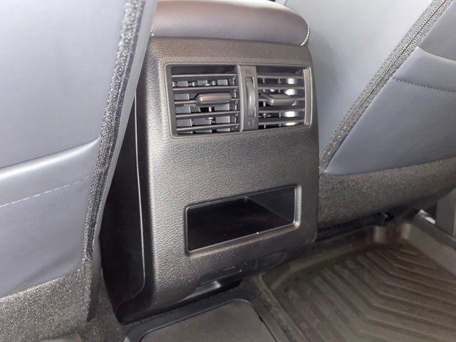 Mitsubishi Outlander PHEV SE 2025