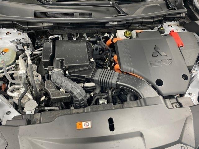 Mitsubishi Outlander PHEV SE 2025