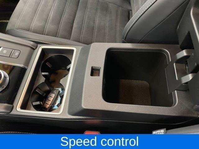 Mitsubishi Outlander PHEV SE 2025