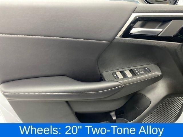 Mitsubishi Outlander PHEV SE 2025