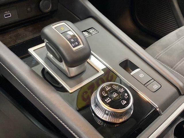 Mitsubishi Outlander PHEV SE 2025