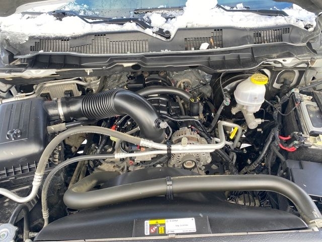 RAM 1500 Classic Tradesman Crew Cab SWB 4WD 2023