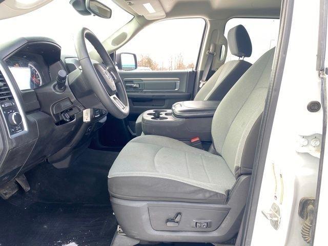 RAM 1500 Classic Tradesman Crew Cab SWB 4WD 2023