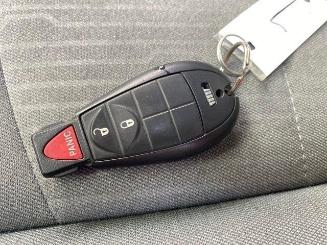 RAM 1500 Classic Tradesman Crew Cab SWB 4WD 2023