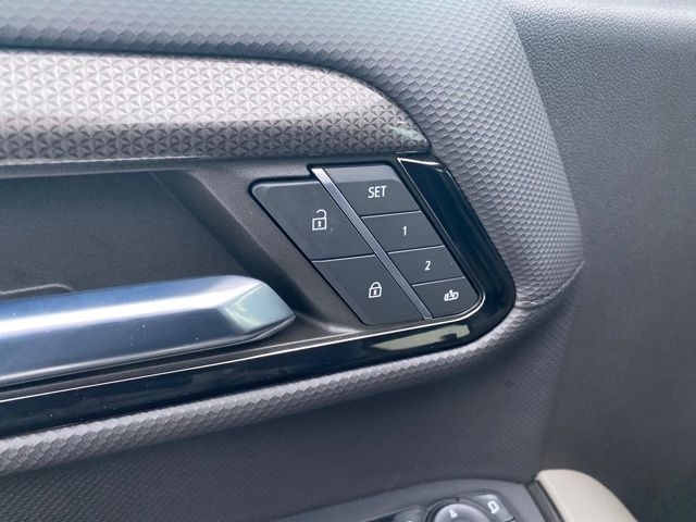 Chevrolet Silverado 1500 ZR2 Crew Cab 4WD 2023