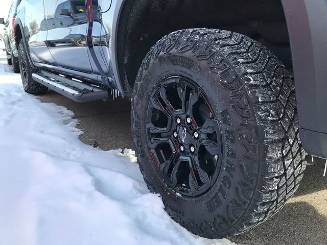 Chevrolet Silverado 1500 ZR2 Crew Cab 4WD 2023