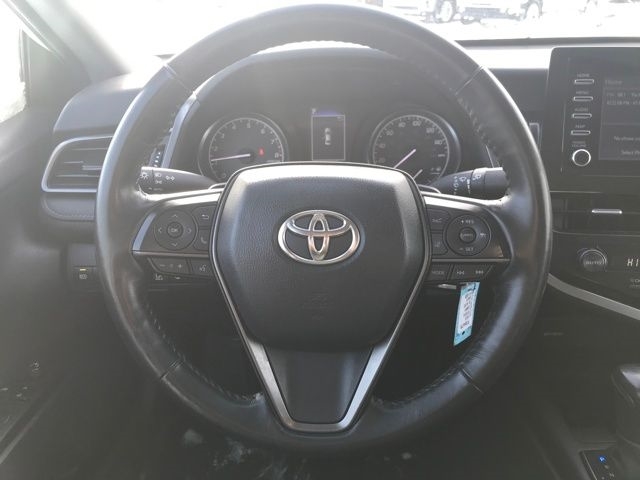 Toyota Camry SE 2023