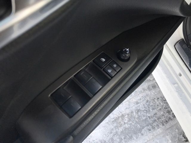 Toyota Camry SE 2023