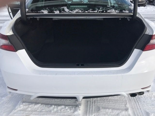 Toyota Camry SE 2023