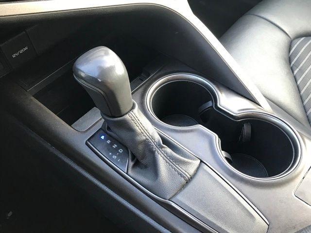 Toyota Camry SE 2023