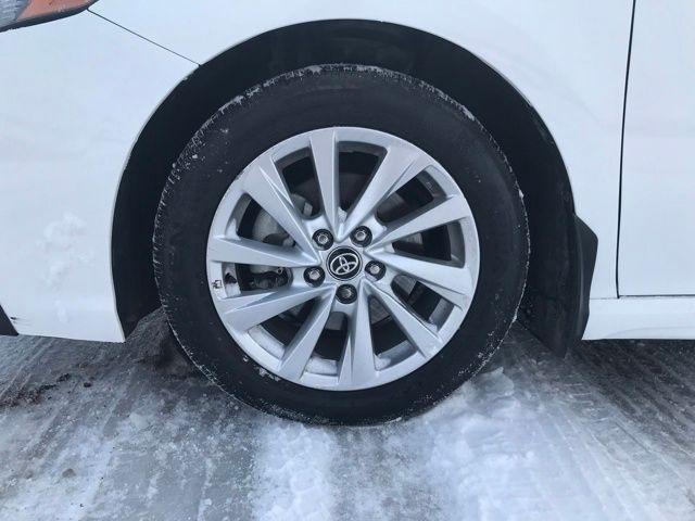 Toyota Camry SE 2023