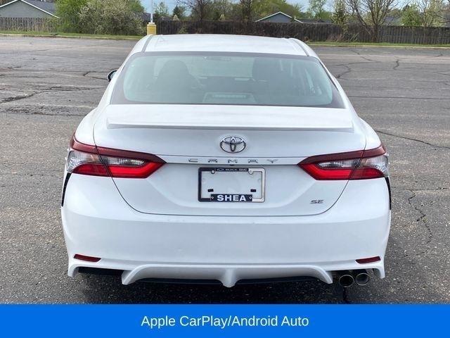Toyota Camry SE 2023