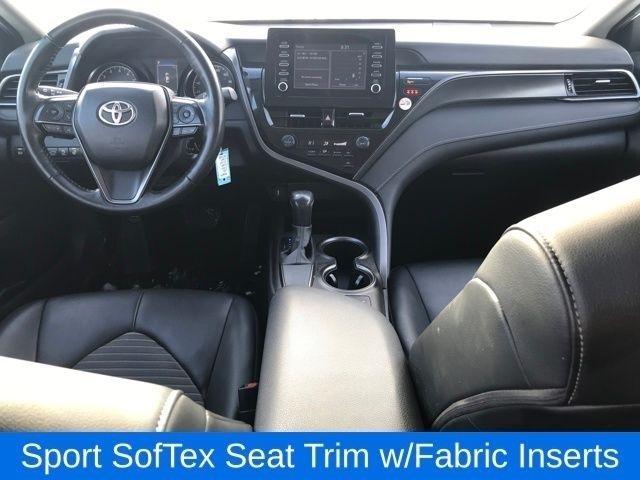 Toyota Camry SE 2023