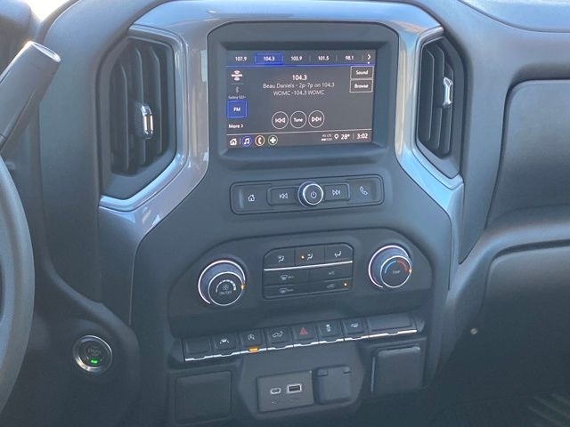 Chevrolet Silverado 1500 Custom Crew Cab 2WD 2022