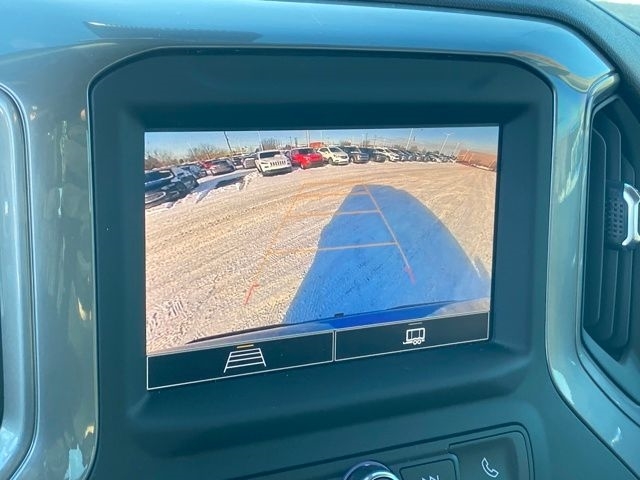 Chevrolet Silverado 1500 Custom Crew Cab 2WD 2022