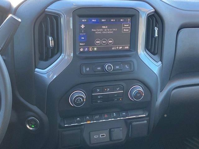 Chevrolet Silverado 1500 Custom Crew Cab 2WD 2022