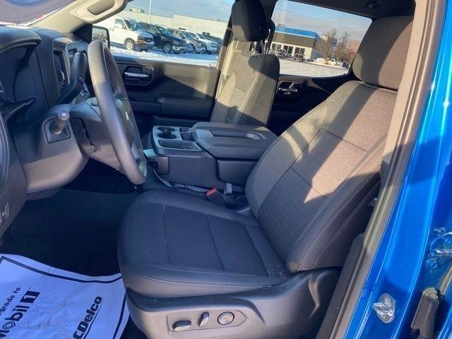 Chevrolet Silverado 1500 Custom Crew Cab 2WD 2022