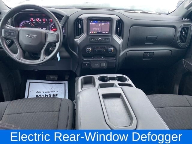 Chevrolet Silverado 1500 Custom Trail Boss Double Cab 4WD 2020