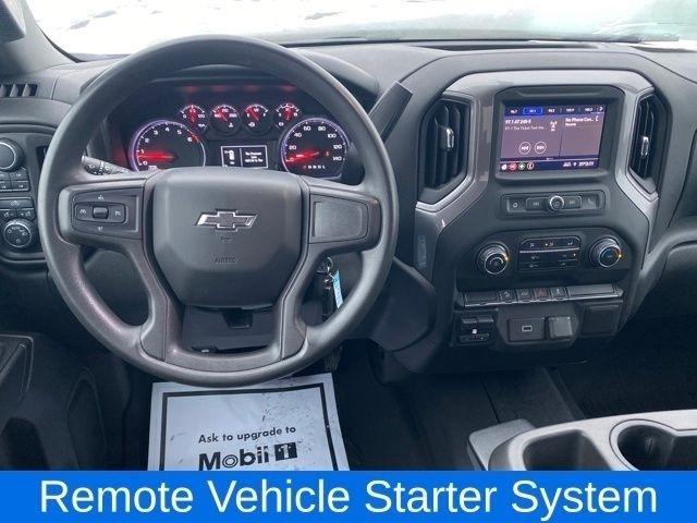 Chevrolet Silverado 1500 Custom Trail Boss Double Cab 4WD 2020