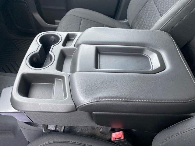 Chevrolet Silverado 1500 Custom Trail Boss Double Cab 4WD 2020