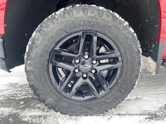 Chevrolet Silverado 1500 Custom Trail Boss Double Cab 4WD 2020