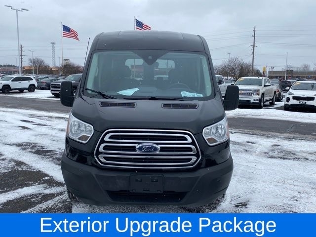 Ford Transit 150 Wagon Med. Roof XL w/Sliding Pass. 130-in. WB 2019