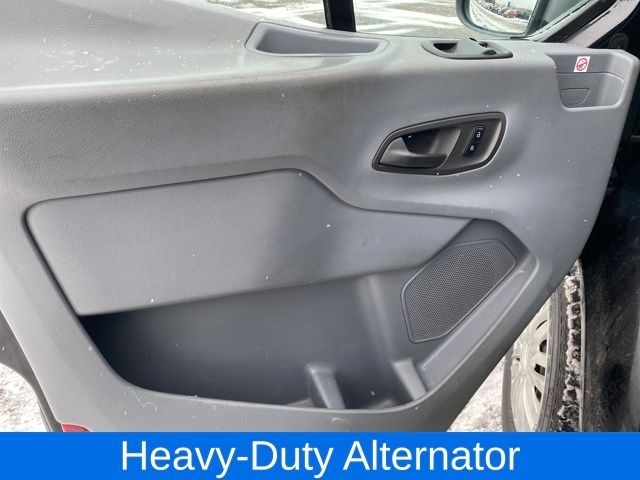 Ford Transit 150 Wagon Med. Roof XL w/Sliding Pass. 130-in. WB 2019