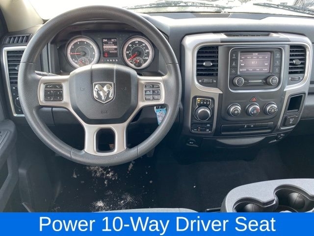 RAM 1500 Classic Tradesman Crew Cab SWB 4WD 2023