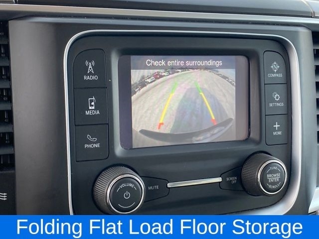 RAM 1500 Classic Tradesman Crew Cab SWB 4WD 2023