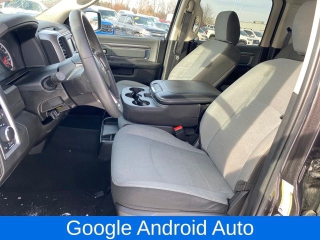 RAM 1500 Classic Tradesman Crew Cab SWB 4WD 2023