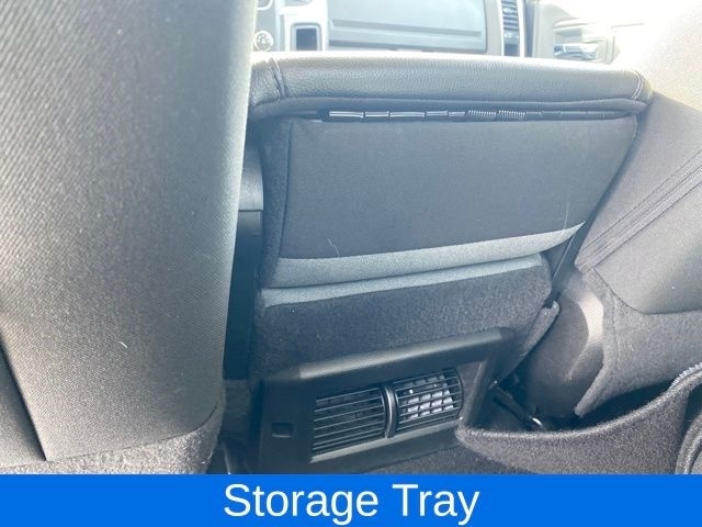 RAM 1500 Classic Tradesman Crew Cab SWB 4WD 2023