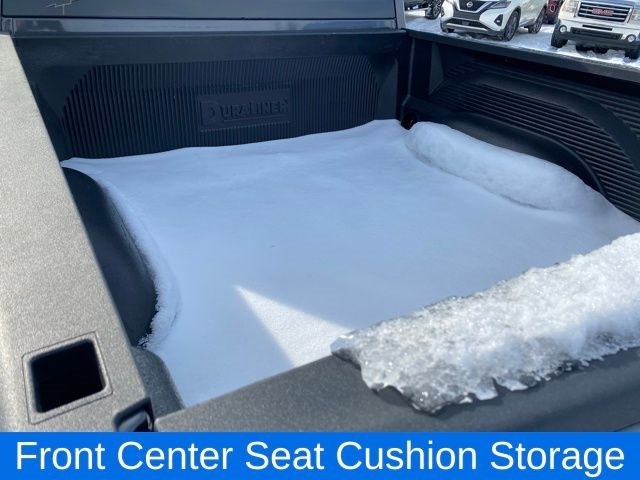 RAM 1500 Classic Tradesman Crew Cab SWB 4WD 2023