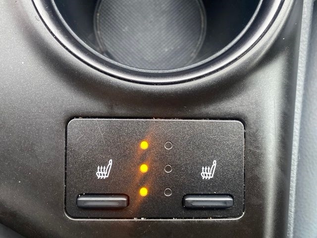 Toyota Camry SE 2023