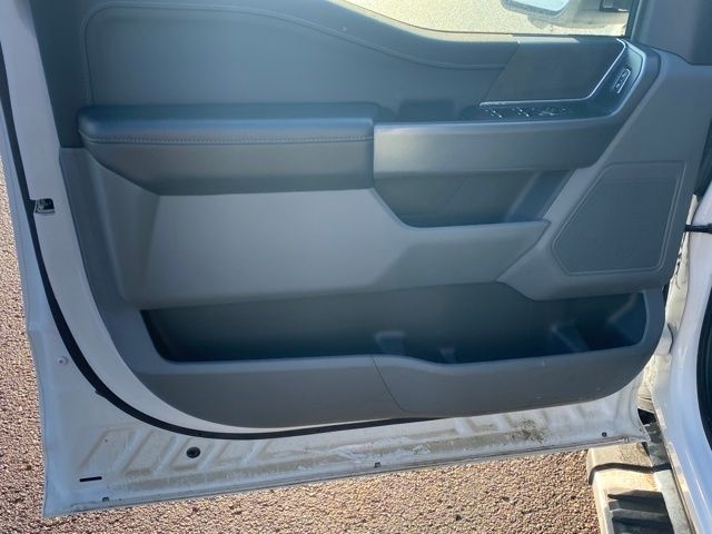 Ford F-150 XLT SuperCrew 4WD 2024