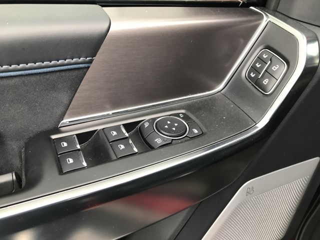 Ford F-150 Platinum SuperCrew 4WD 2025