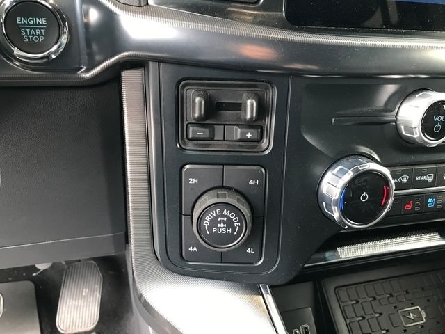 Ford F-150 Platinum SuperCrew 4WD 2025