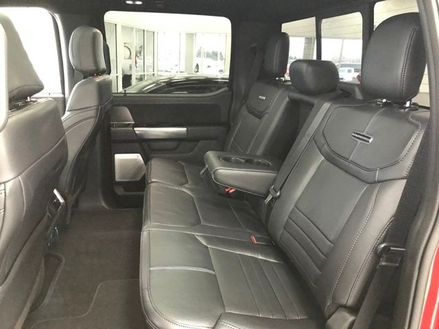 Ford F-150 Platinum SuperCrew 4WD 2025