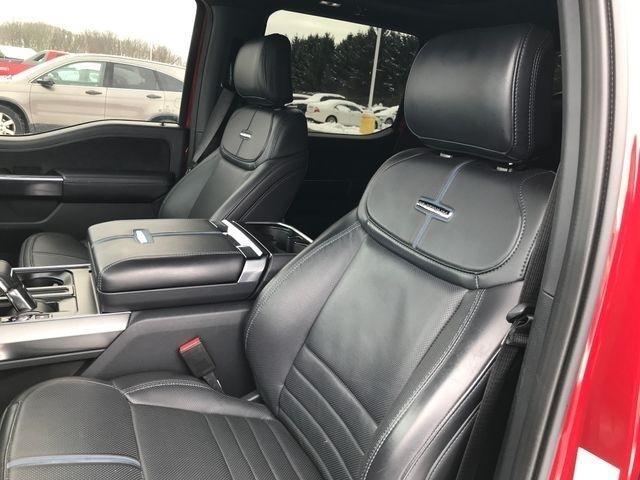 Ford F-150 Platinum SuperCrew 4WD 2025