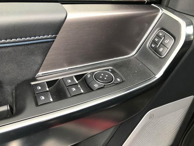 Ford F-150 Platinum SuperCrew 4WD 2025