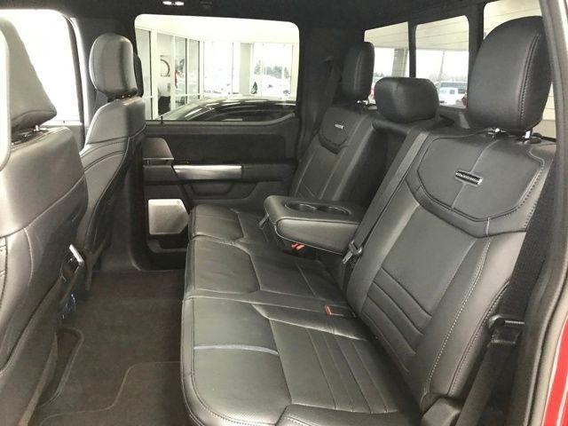 Ford F-150 Platinum SuperCrew 4WD 2025