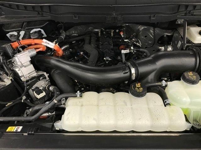 Ford F-150 Platinum SuperCrew 4WD 2025